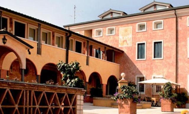 Hotel Il Chiostro Oppeano Exteriör bild