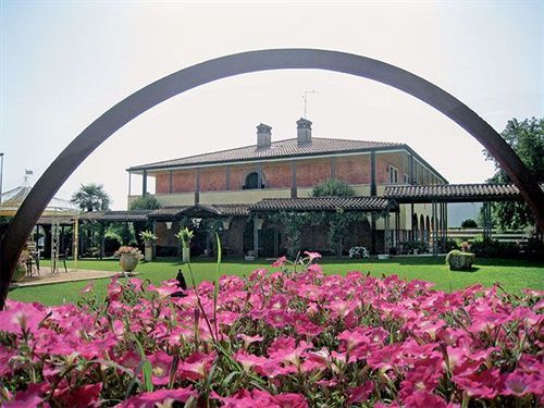 Hotel Il Chiostro Oppeano Exteriör bild
